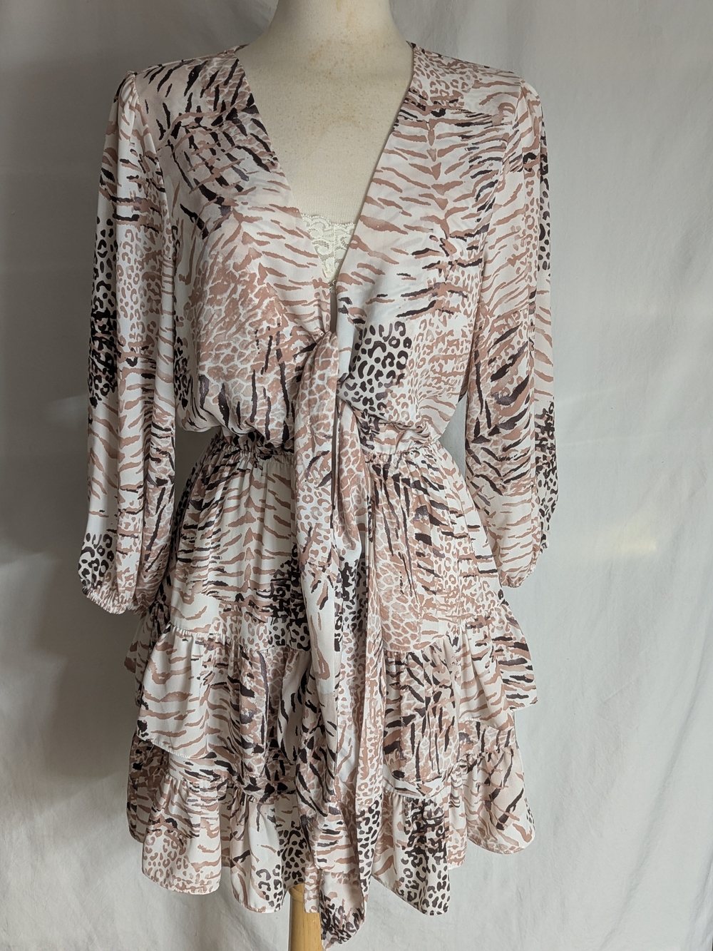 Buddy Love Blush Animal-Print Tiered Wrap Dress Tie Front Sz L